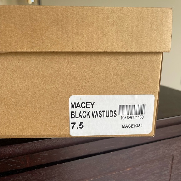 Steve Madden Booties - Picture 6 of 7